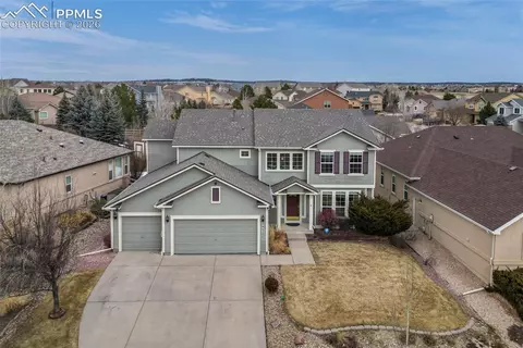 8425 Roaring Fork Dr, Colorado Springs, CO 80924