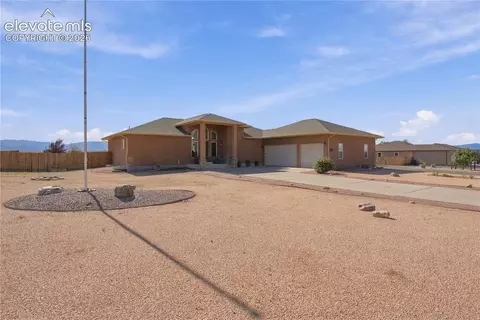877 S Avenida Del Oro Na Na, Pueblo West, CO 81007