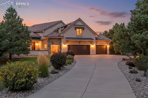 2070 Alamosa Dr, Colorado Springs, CO 80920