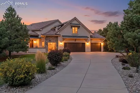 2070 Alamosa Dr, Colorado Springs, CO 80920