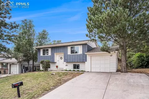 1094 Chiricahua Dr, Colorado Springs, CO 80915