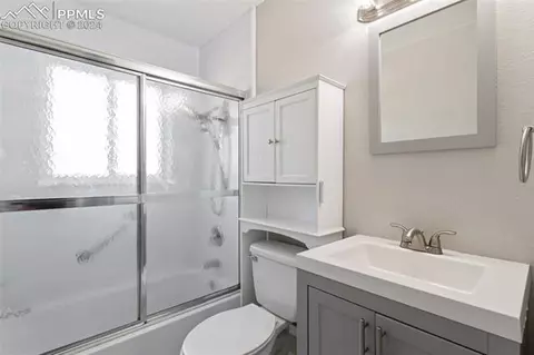 602 Potter Dr, Colorado Springs, CO 80909