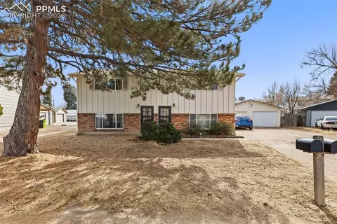 4011-4013 Tappan Dr, Colorado Springs, CO 80909