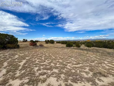 14 Th St, Penrose, CO 81240