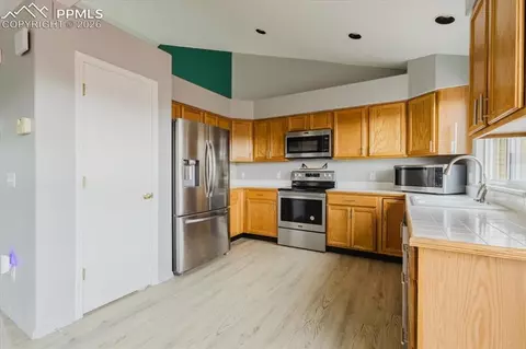 Kitchen - 8156 Oliver Rd, Peyton, CO 80831 photo 3 of 3