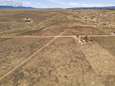 1108 N Matt Dr, Pueblo, CO 81007