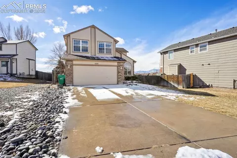 7429 Far Hill Dr, Colorado Springs, CO 80922