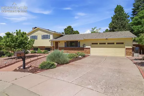 3154 Vickers Dr, Colorado Springs, CO 80918