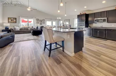 10167 Devoncove Dr, Peyton, CO 80831 photo 11