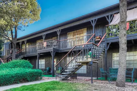 2902 Airport Rd #211, Colorado Springs, CO 80910