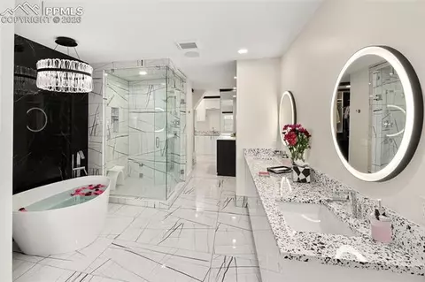 Bath - 418 Steele St, Denver, CO 80206 photo 2 of 5