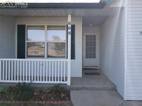 606 Dakota Ave, Simla, CO 80835 photo 4