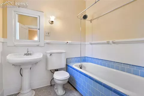 Bath - 4530 Hagerman Ave, Cascade, CO 80809 photo 1 of 3