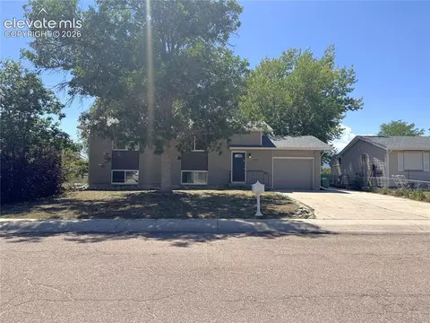 6910 Fielding Cir, Colorado Springs, CO 80911