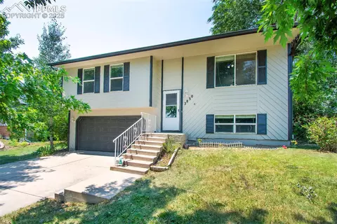 3830 Rosemere St, Colorado Springs, CO 80906