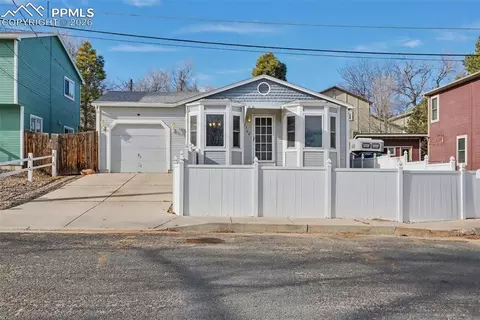 1308 Race St, Colorado Springs, CO 80904