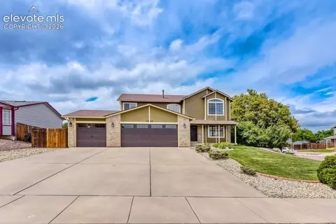 7304 Candelabra Dr, Colorado Springs, CO 80925