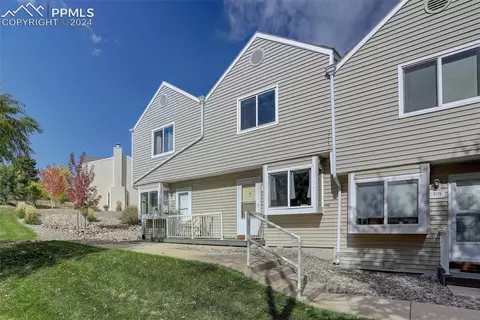 3174 Vail Pass Dr, Colorado Springs, CO 80917