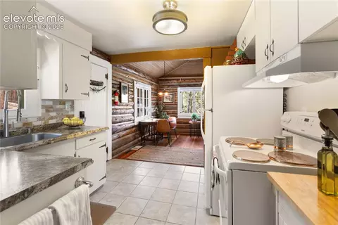 Kitchen - 9120 Ute Rd, Cascade, CO 80809 photo 3 of 3