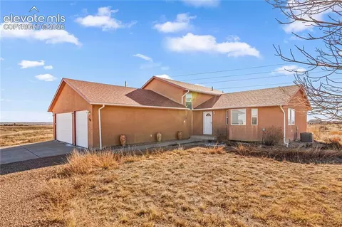 1501 N Gentry Ln, Pueblo West, CO 81007
