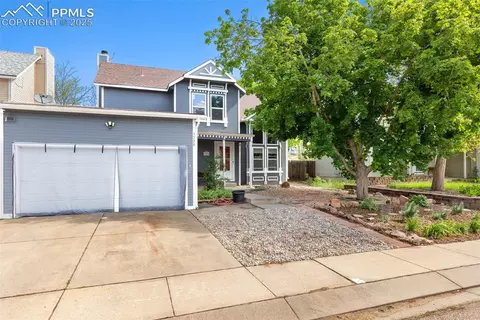 5720 Gunshot Pass Dr, Colorado Springs, CO 80917