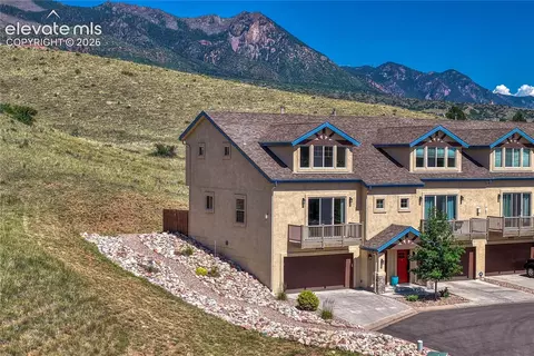 5968 Canyon Reserve Hts, Colorado Springs, CO 80919