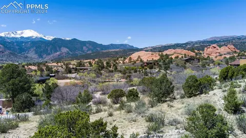 908 Lonesome Rd, Colorado Springs, CO 80904