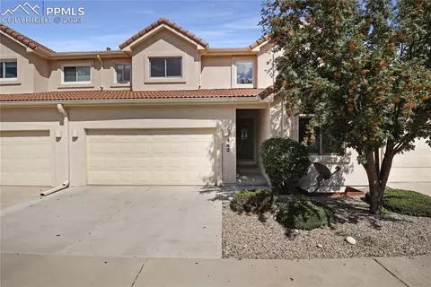 142 Luxury Ln, Colorado Springs, CO 80921