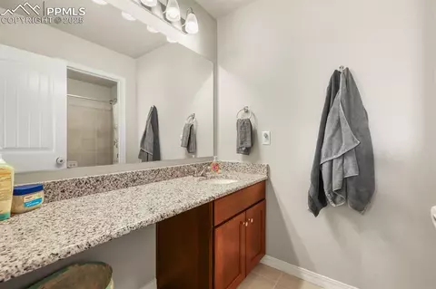 Bath - 8294 Thedford Ct, Peyton, CO 80831 photo 5 of 6