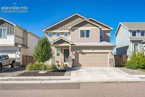 924 Bidwell Dr, Colorado Springs, CO 80915