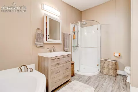 Bath - 30255 Antioch Rd, Yoder, CO 80864 photo 2 of 4