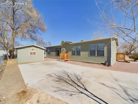 151 E Jerome Dr, Pueblo West, CO 81007