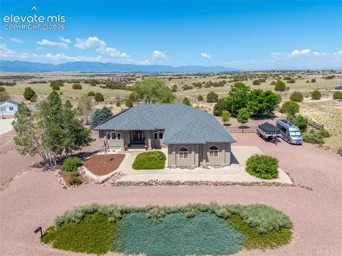 1147 S Camino Pablo Ln, Pueblo West, CO 81007