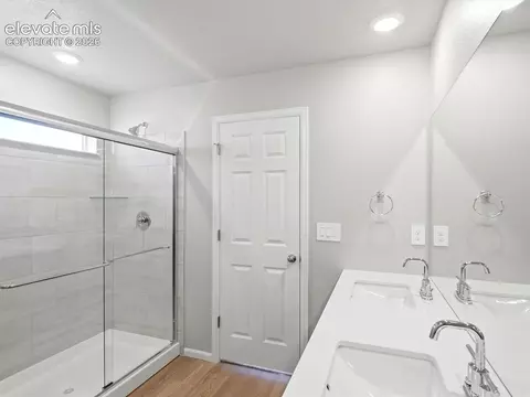 Bath - 10267 Keynes Dr, Peyton, CO 80831 photo 3 of 4