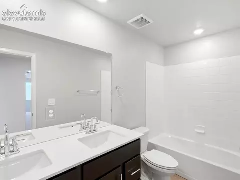Bath - 10267 Keynes Dr, Peyton, CO 80831 photo 4 of 4