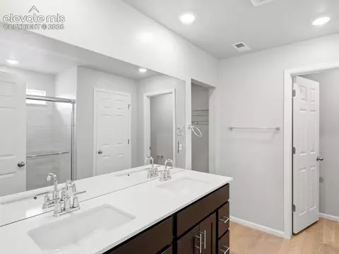 Bath - 10267 Keynes Dr, Peyton, CO 80831 photo 2 of 4