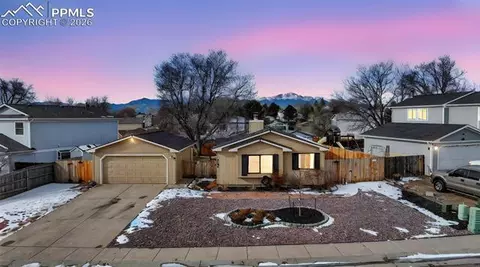 2190 Piros Dr, Colorado Springs, CO 80915