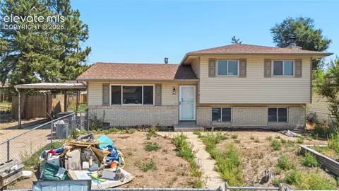 1471 Southmoor Dr, Fountain, CO 80817