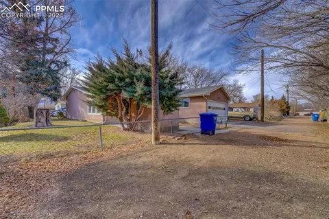 Exterior - 1009 E 2nd St, Florence, CO 81226 photo 11 of 12