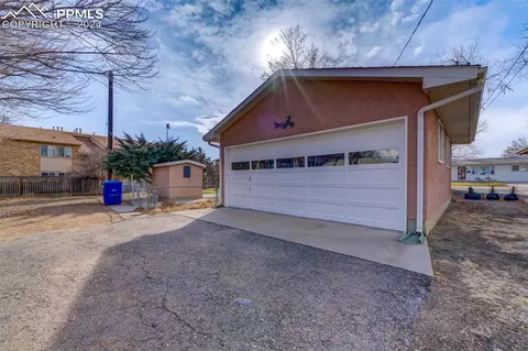 Exterior - 1009 E 2nd St, Florence, CO 81226 photo 2 of 12