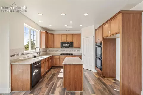 Kitchen - 10025 Beryl Dr, Peyton, CO 80831 photo 1 of 3