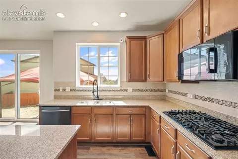 Kitchen - 10025 Beryl Dr, Peyton, CO 80831 photo 3 of 3