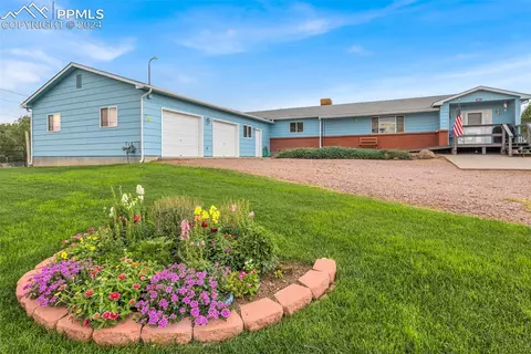 1611 Willow St, Canon City, CO 81212
