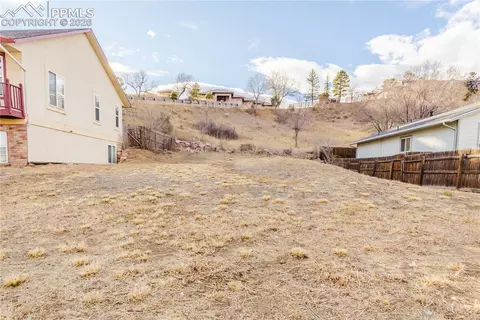 890 Columbine Ave, Colorado Springs, CO 80904