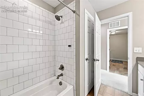 Bath - 27645 E Geddes Pl, Aurora, CO 80016 photo 5 of 6
