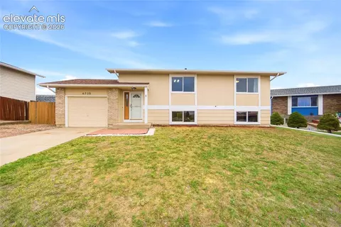 6735 Blue River Way, Colorado Springs, CO 80911