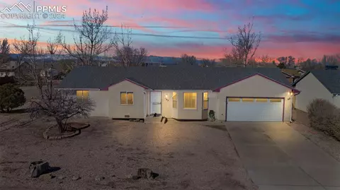 795 S Wolcott Dr, Pueblo West, CO 81007
