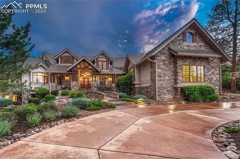 7610 Winding Oaks Dr, Colorado Springs, CO 80919