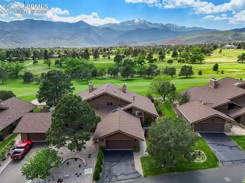 3320 Camels Ridge Ln, Colorado Springs, CO 80904
