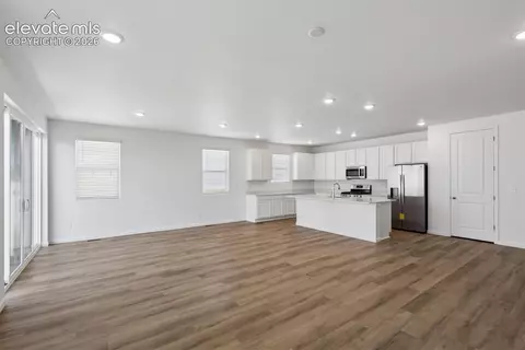 Living - 10190 Keating Dr, Peyton, CO 80831 photo 3 of 4